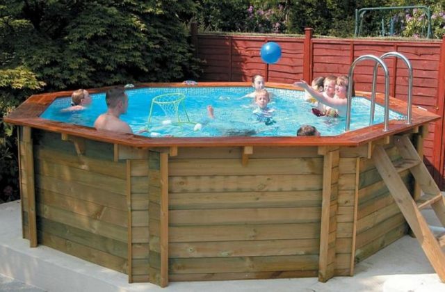 DIY wooden pool: step by step instructions + photo