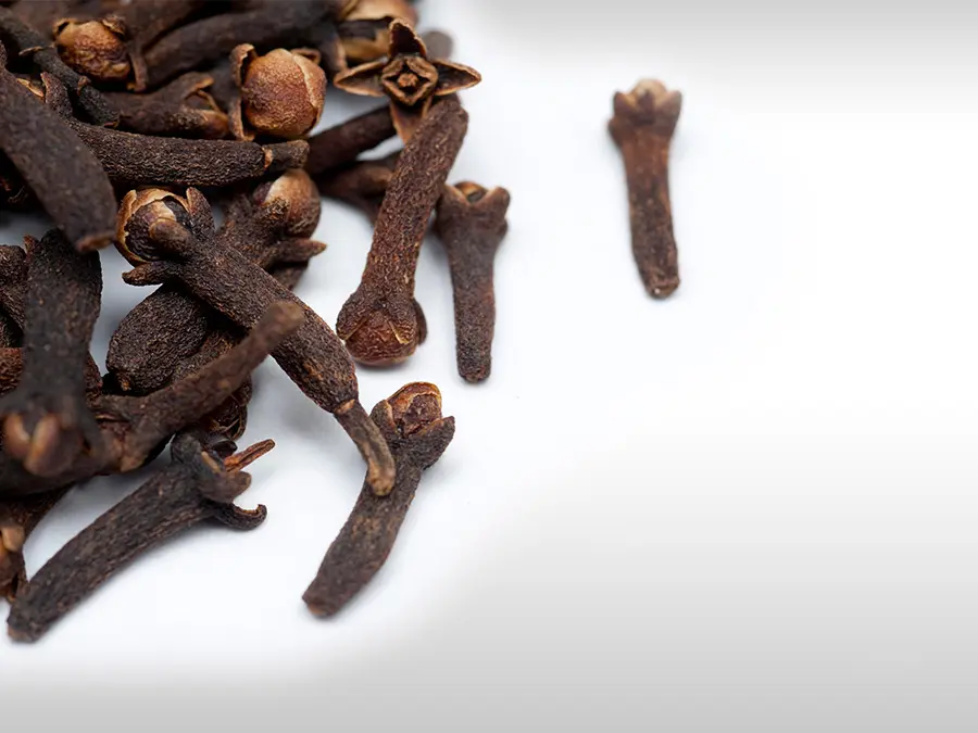 Do cloves help with toothache?