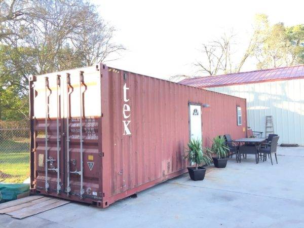 Do-it-yourself barn on the garden plot + photo