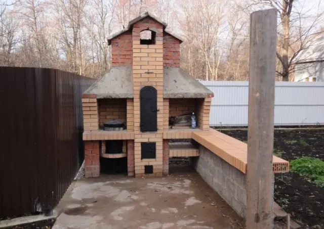 Do-it-yourself brick smokehouse: hot, cold smoked