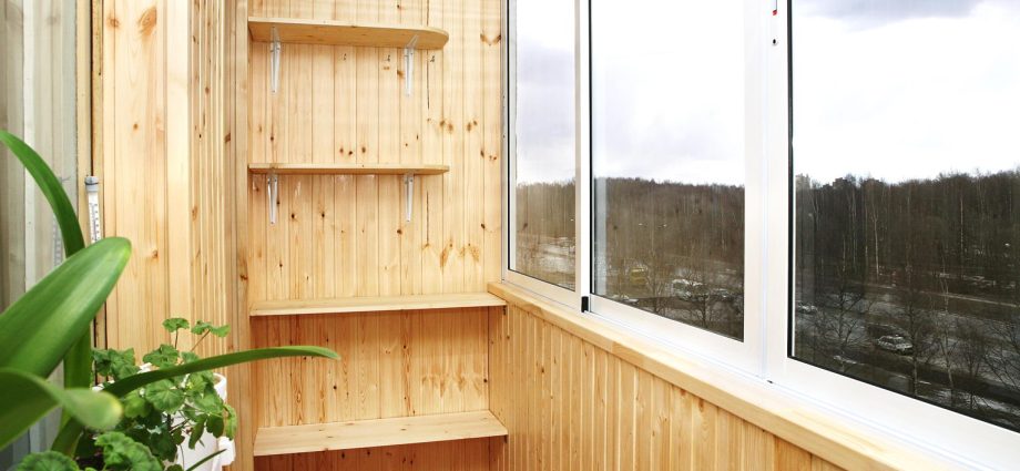 Do-it-yourself cellar on the balcony 