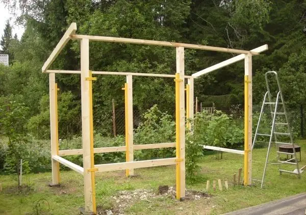 Do-it-yourself closed gazebo for summer cottages: options for covered frame garden pavilions, project and step-by-step execution