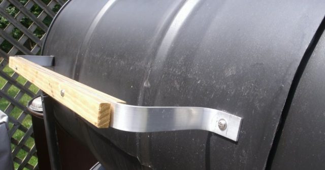 Do-it-yourself cold-smoked smokehouse from a barrel: diagrams + drawings