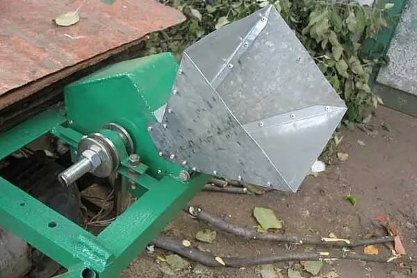 Do-it-yourself electric garden shredder