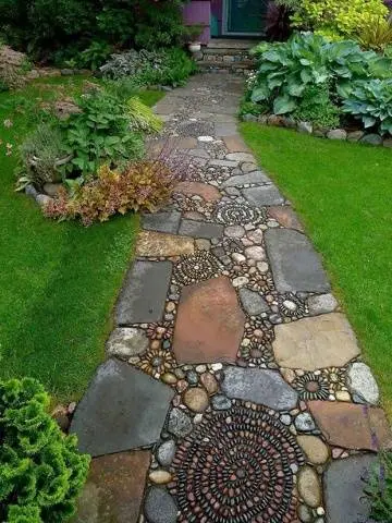 Do-it-yourself garden paths from tires + photo