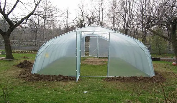 Do-it-yourself greenhouse for cucumbers: recommendations for beginners