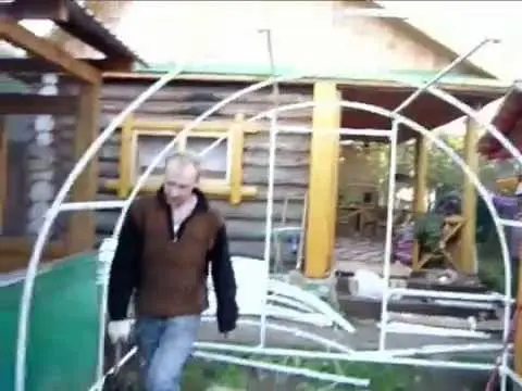 Do-it-yourself greenhouse frame from a profile pipe