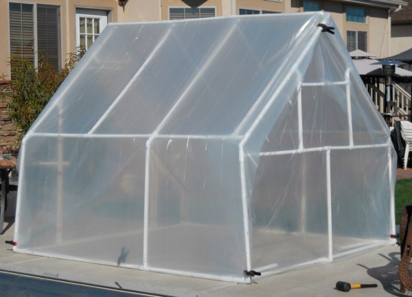 Do-it-yourself greenhouse from plastic pipes: drawings