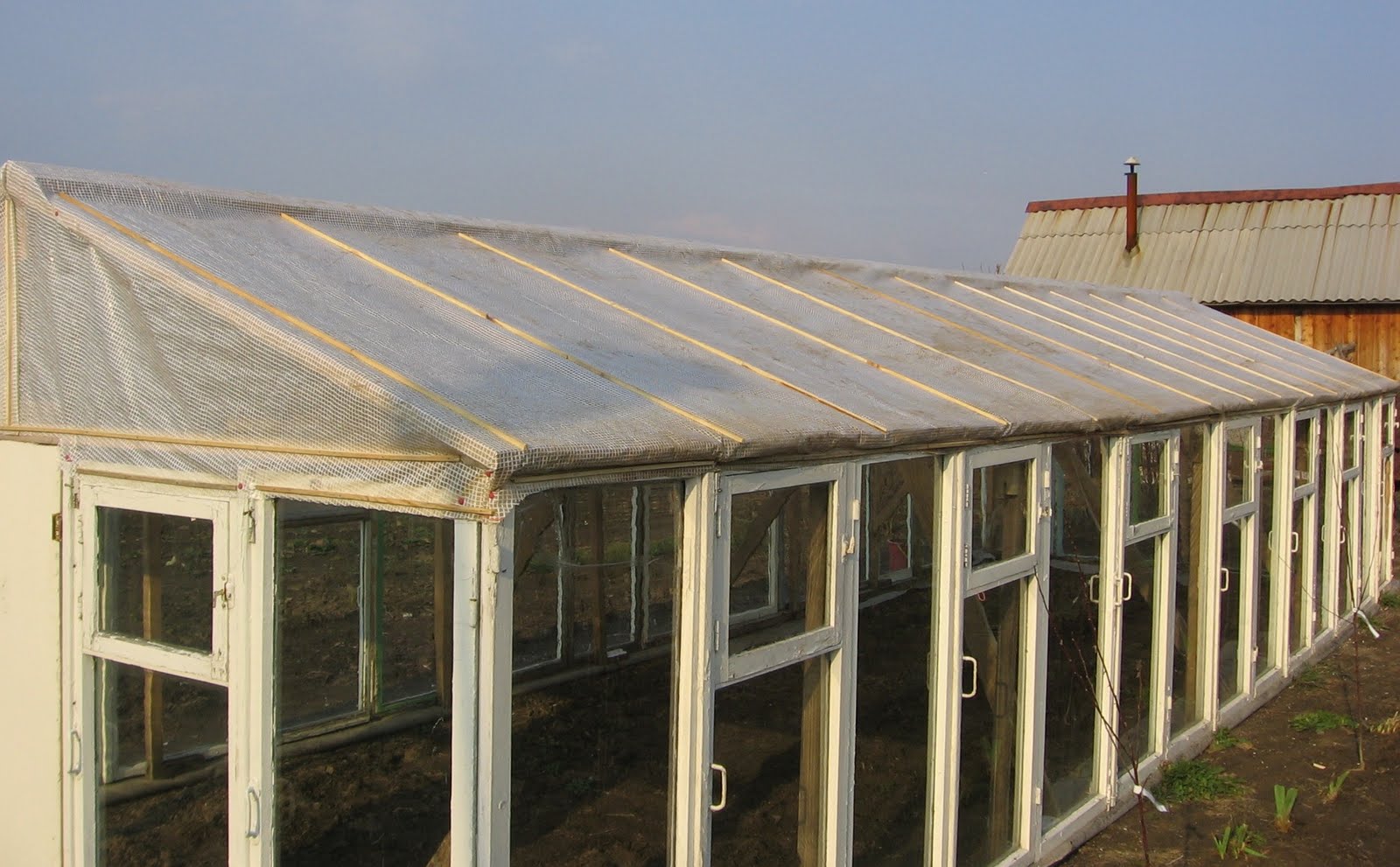 Do-it-yourself greenhouse from window frames: instructions