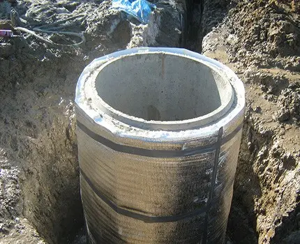 Do-it-yourself insulation of a well from concrete rings: how to reliably protect it from freezing