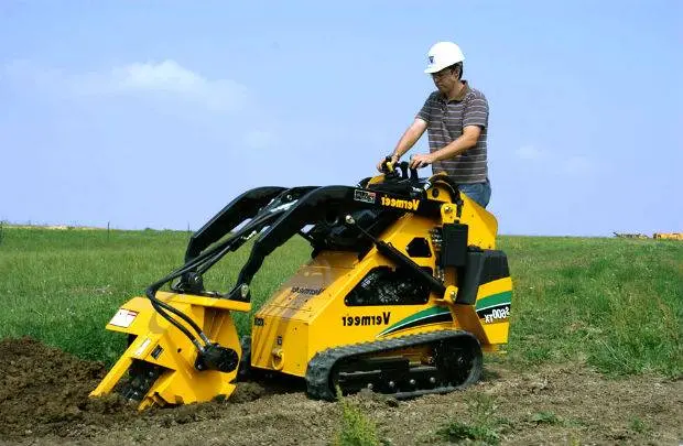 Do-it-yourself mini tractor attachment