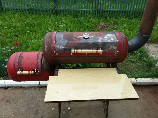 Do-it-yourself smokehouse-barbecue from a gas cylinder: drawings, photos, videos