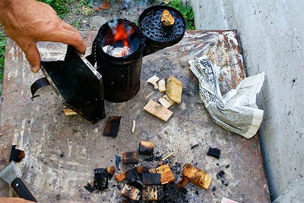 Do-it-yourself smoker for bees