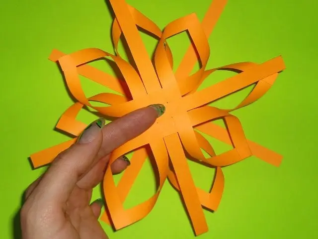 Do-it-yourself voluminous paper snowflake step by step: templates + diagrams