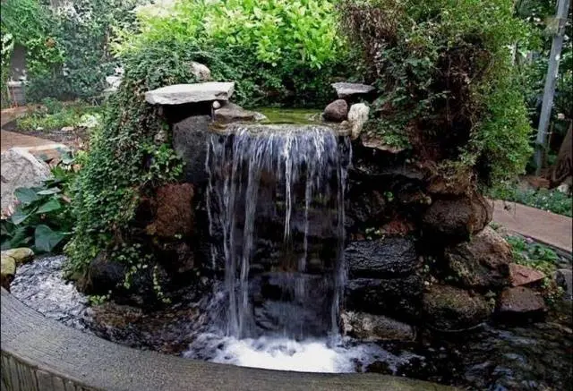 Do-it-yourself waterfall in the country: step by step instructions