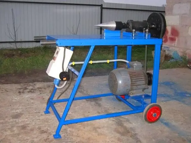 Do-it-yourself wood splitter from the engine of a washing machine