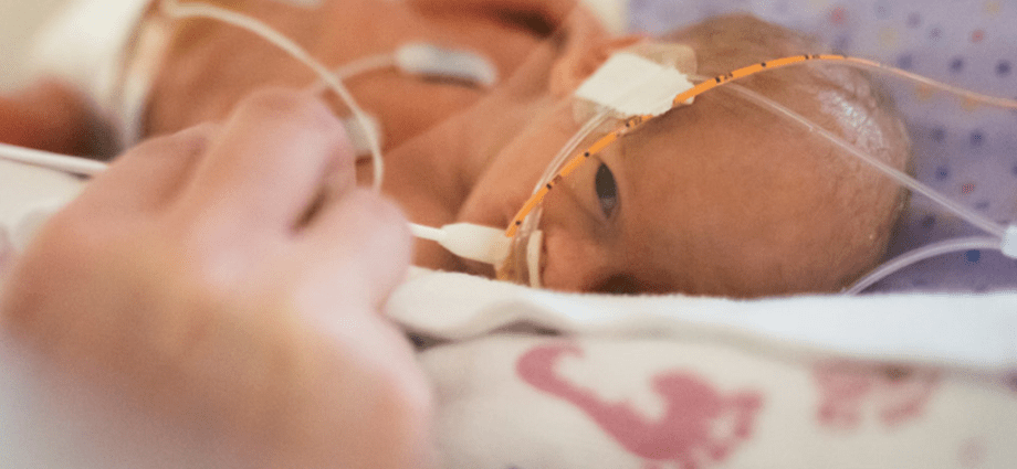 Doctors implanted a pacemaker in the smallest premature baby in Poland