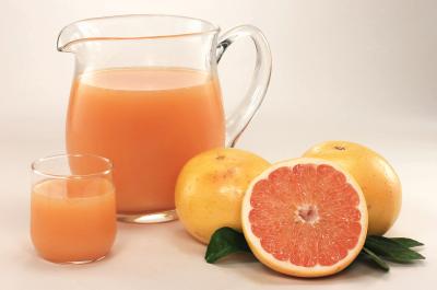 Doctors warn against washing down medications with grapefruit juice