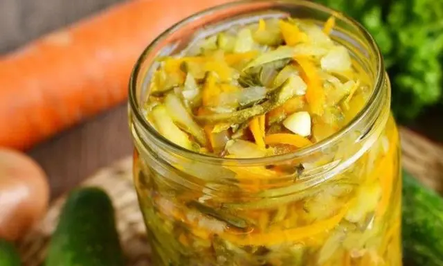 Dressing for pickle for the winter: the best recipes in jars