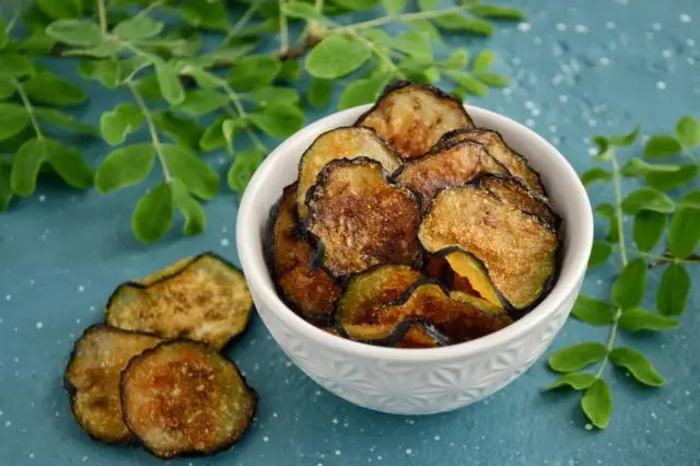 Dried eggplant for the winter: cooking recipes