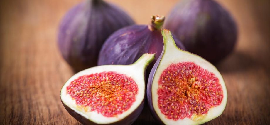 Dried figs: benefits and harms