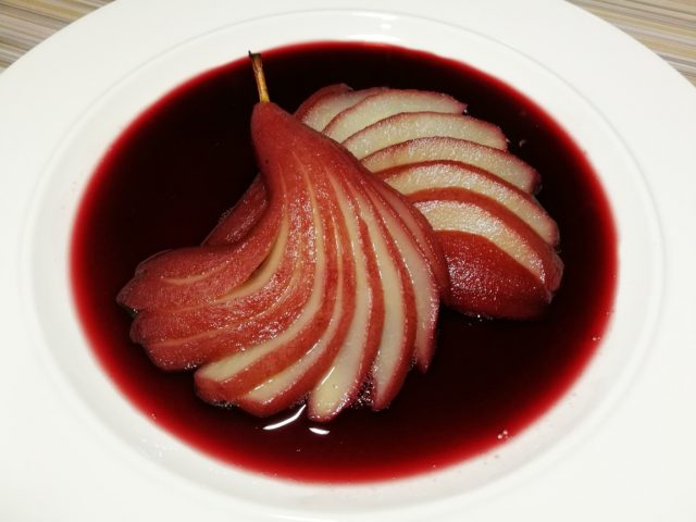 Dried pears at home