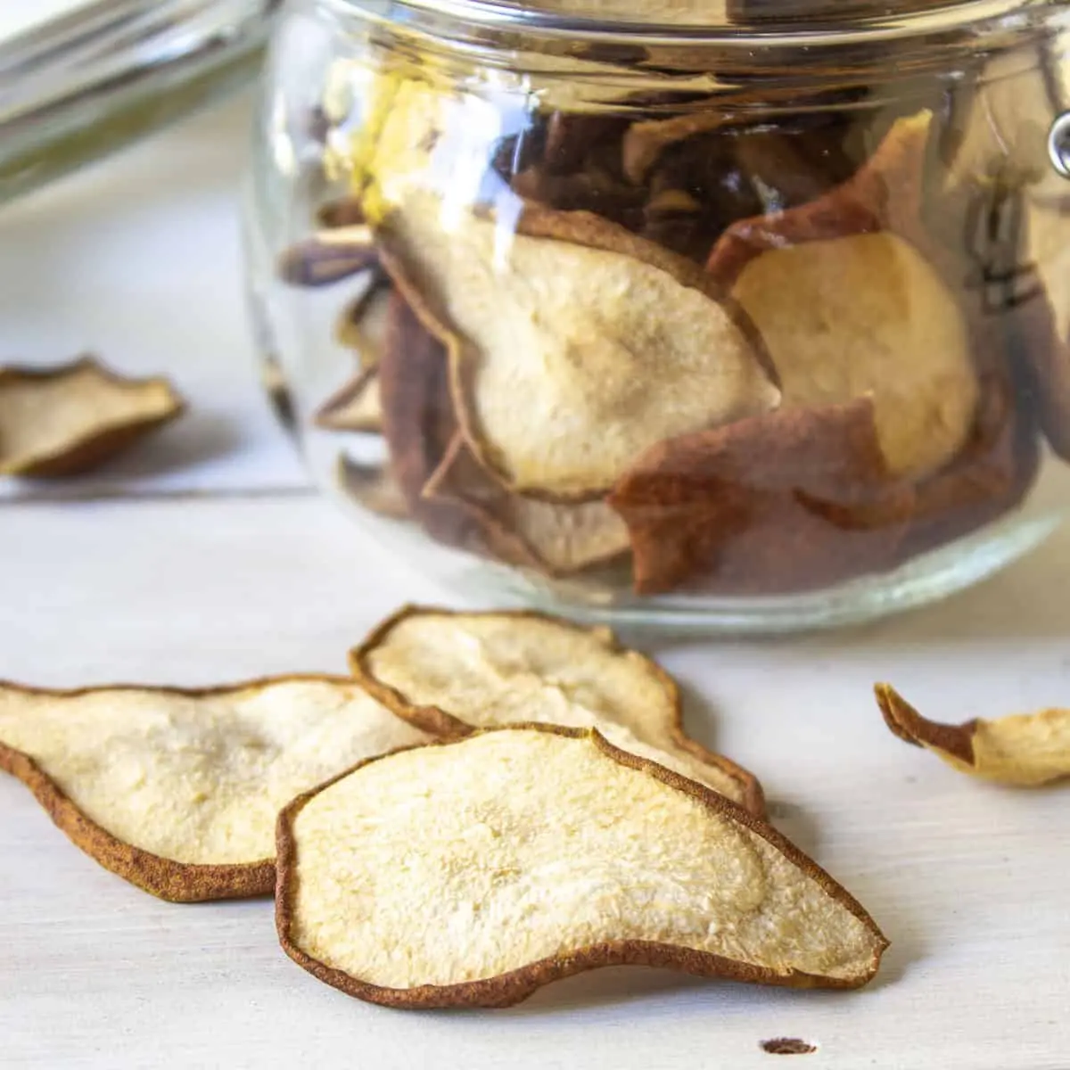 Dried pears at home