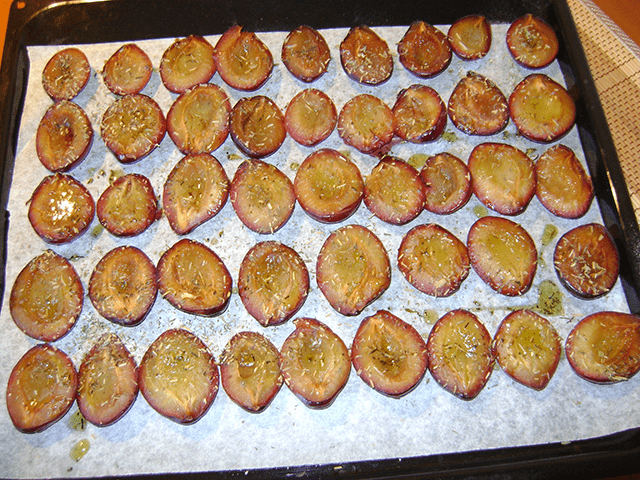 Dried plums at home