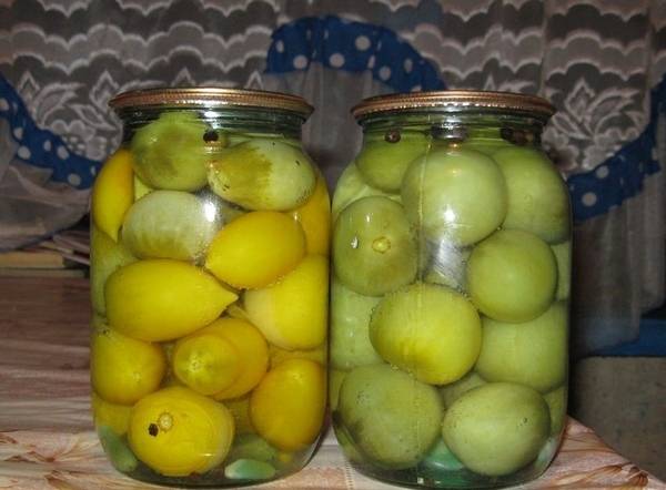 Easy recipe for small green pickled tomatoes