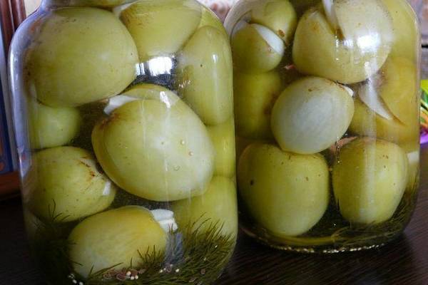 Easy recipe for small green pickled tomatoes