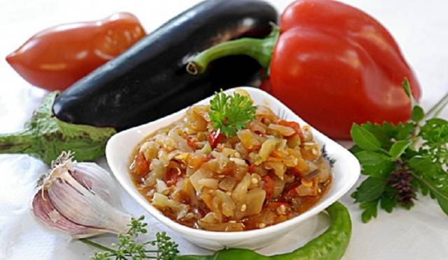 Eggplant caviar in a slow cooker