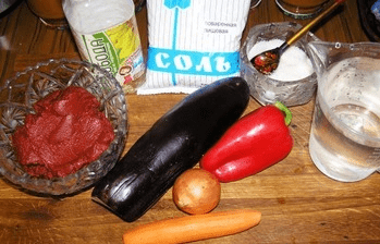 Eggplant caviar with tomato paste: recipe