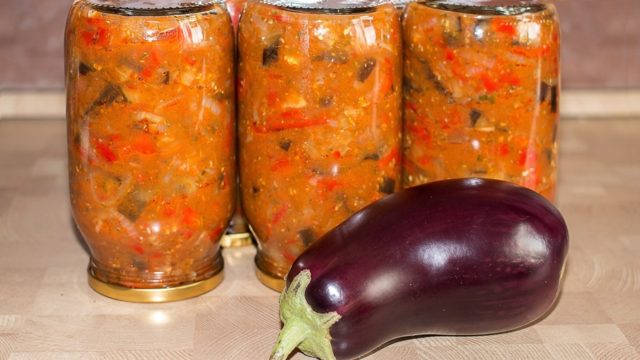 Eggplant salads in Tatar style for the winter