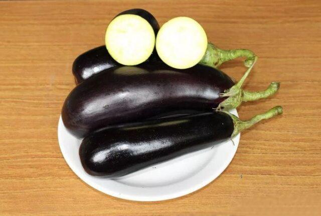 Eggplant variety Fabina F1: description and photo