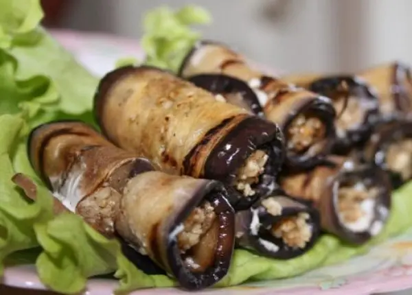 Eggplant with champignons: a recipe for the winter with a photo