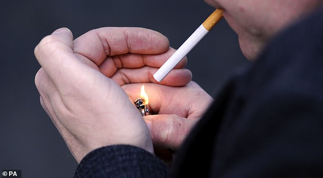 Experts: Passive smoking is more dangerous than previously thought