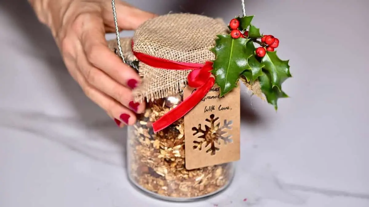 Five ideas for healthy Christmas gifts for her