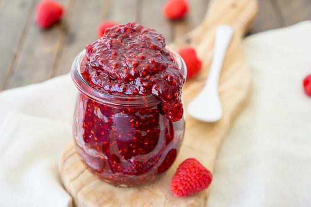 Five-minute raspberry jam: step-by-step instructions for the winter