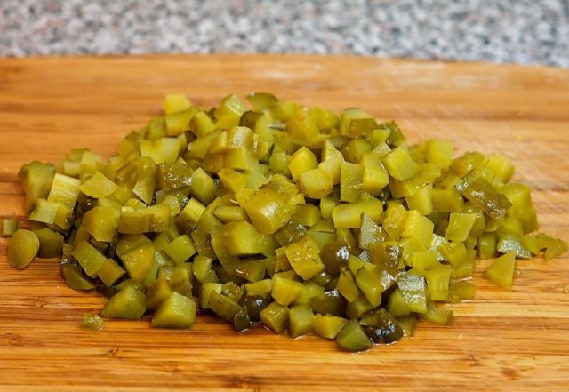 Freezing fresh and pickled cucumbers for the winter in the freezer: reviews, videos, recipes