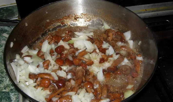 Fried autumn mushrooms for the winter: recipes