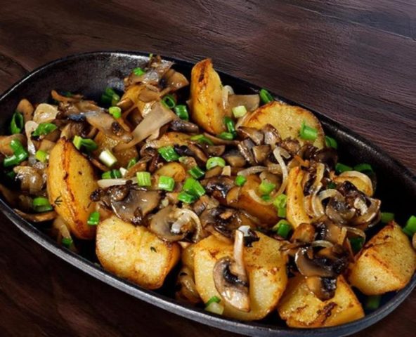 Fried porcini mushrooms with potatoes: cooking recipes