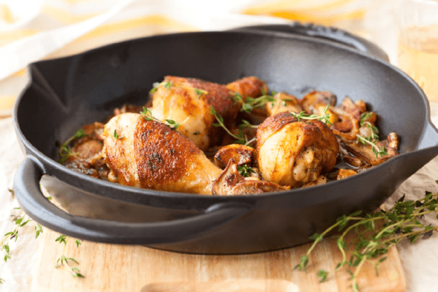 Fried potatoes with champignons in a pan: delicious recipes with onions, cheese, chicken, meat