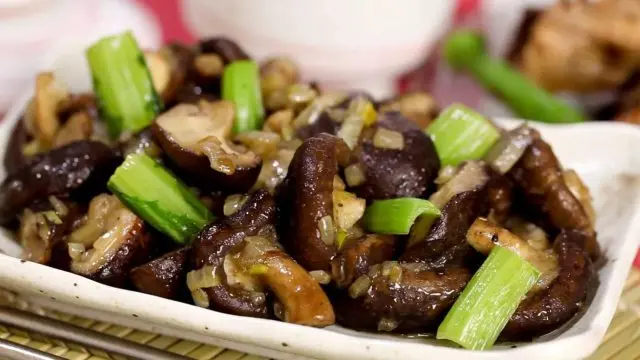 Fried Shiitake: cooking recipes