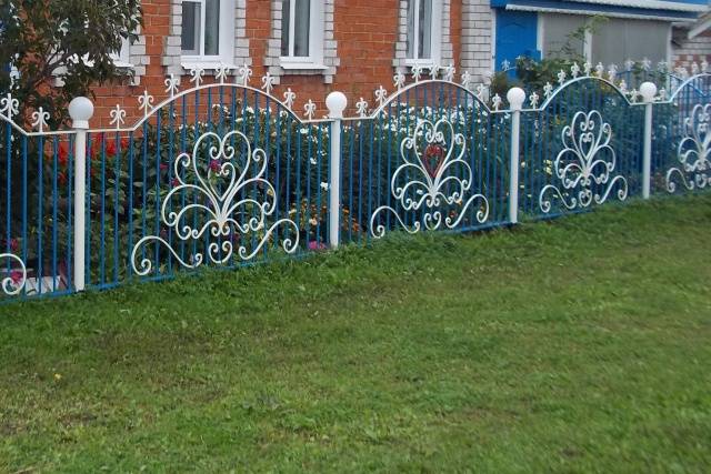 Front garden fence