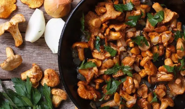 Frozen chanterelles: how to cook, what can be done
