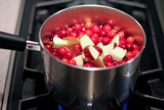 Frozen cranberry compote