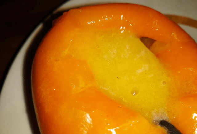 Frozen persimmon: benefits and harms to the body, loses its properties or not