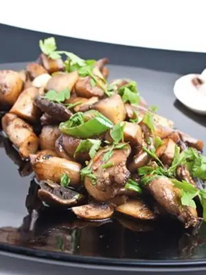 Frying champignons: recipes for mushroom dishes