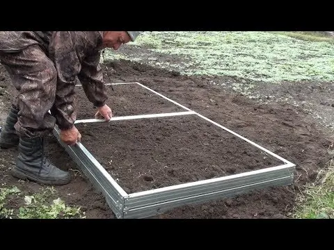 Galvanized beds: types, advantages, rating of the best designs and ways to make them yourself