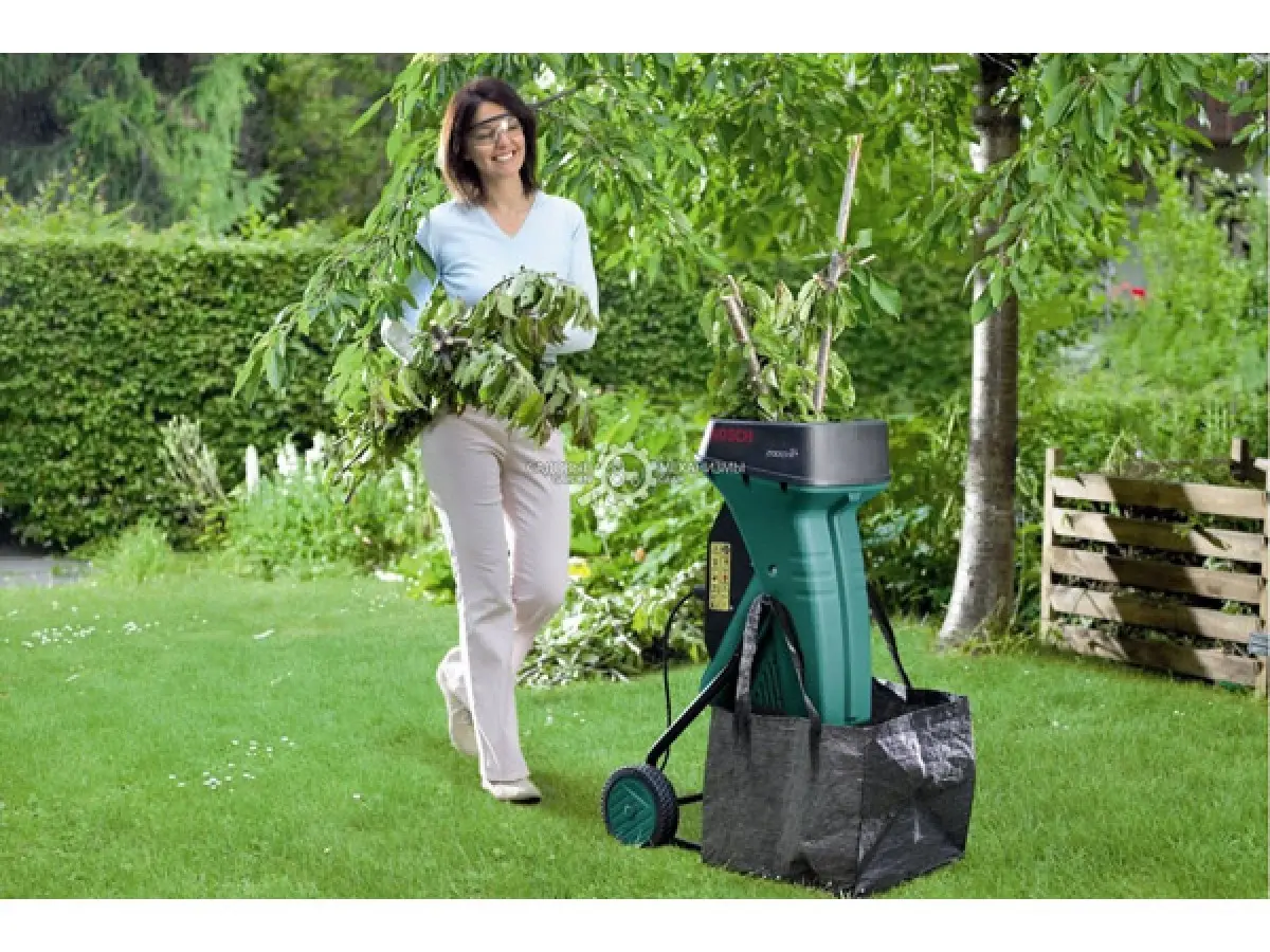 Garden shredder for grass and branches: how to choose